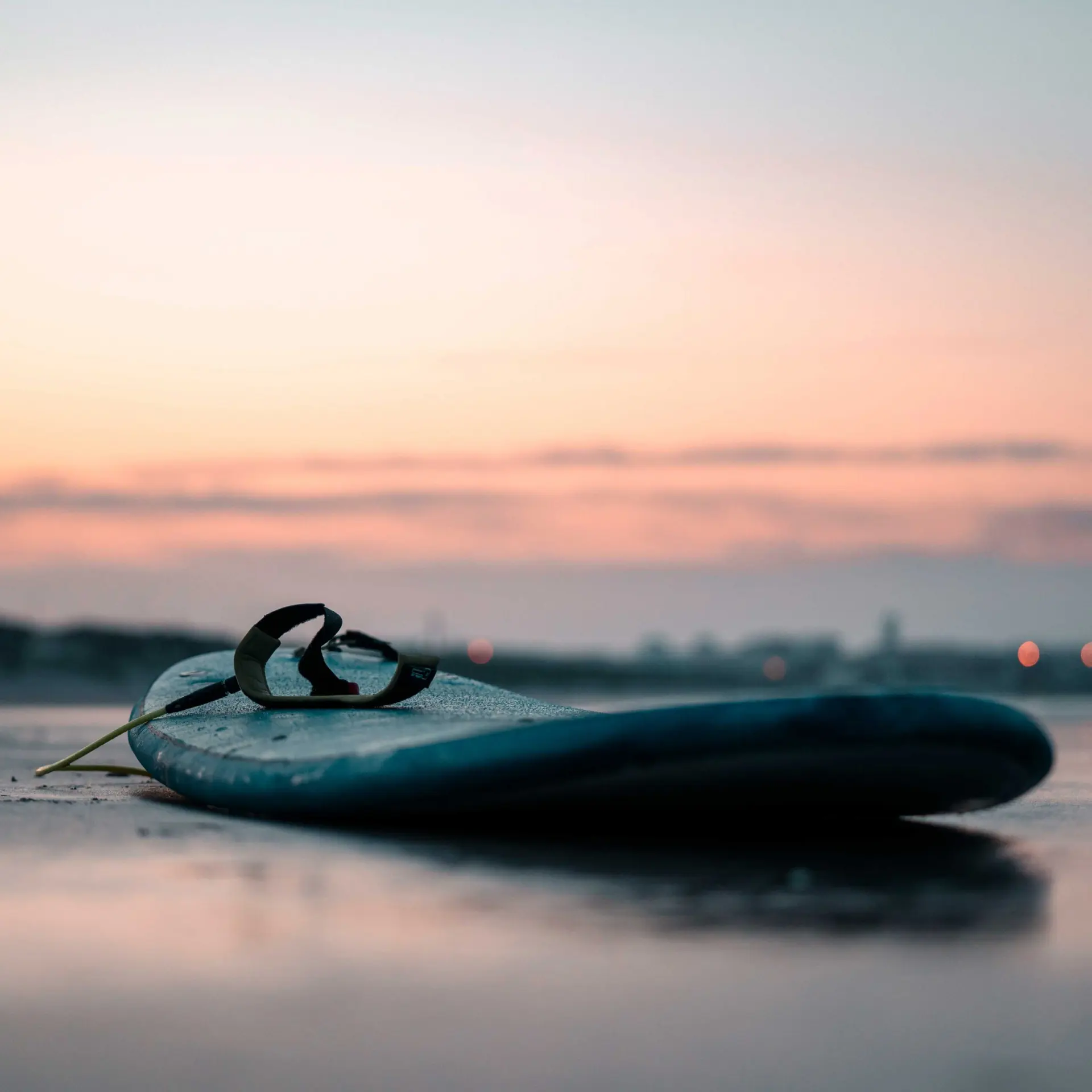 Softboard and Wetsuit Rental in Matosinhos image 2
